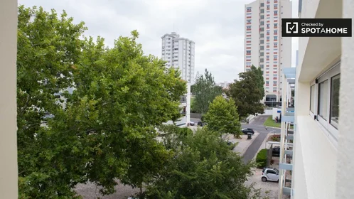 私人房间 在 Av. Gago Coutinho Parede, Portugal, 19的图像18
