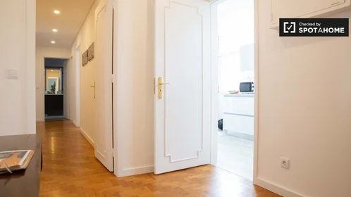 Chambre privée à Av. Gago Coutinho Parede, Portugal, image 19 de 19