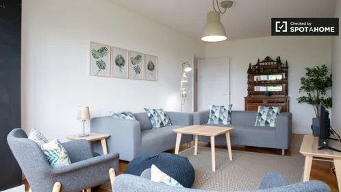 Chambre privée à Av. Gago Coutinho Parede, Portugal, image 8 de 19