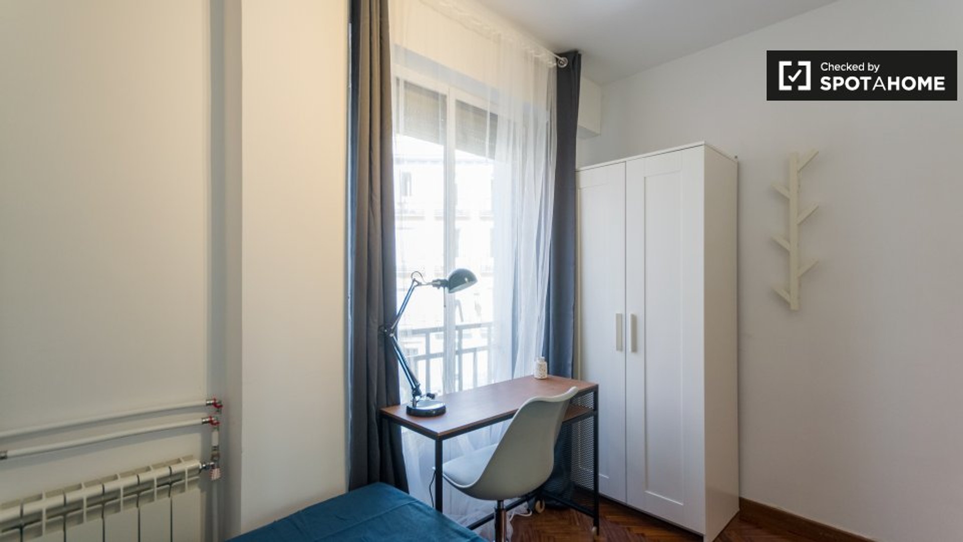 Quarto para alugar num apartamento partilhado em Madrid
