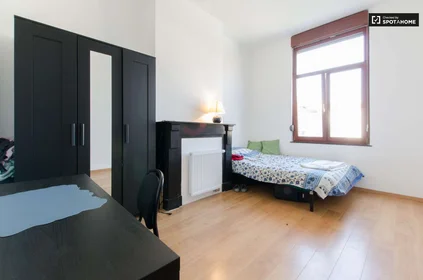 Privatzimmer in der Rue Posschier, bild 1 von 10