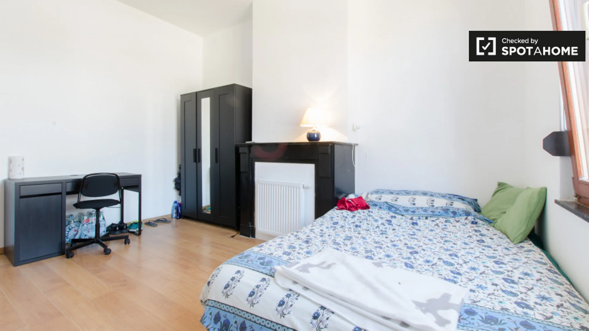 Komfortables und geräumiges Studentenzimmer in 