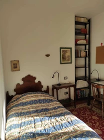 Helles Privatzimmer in Perugia