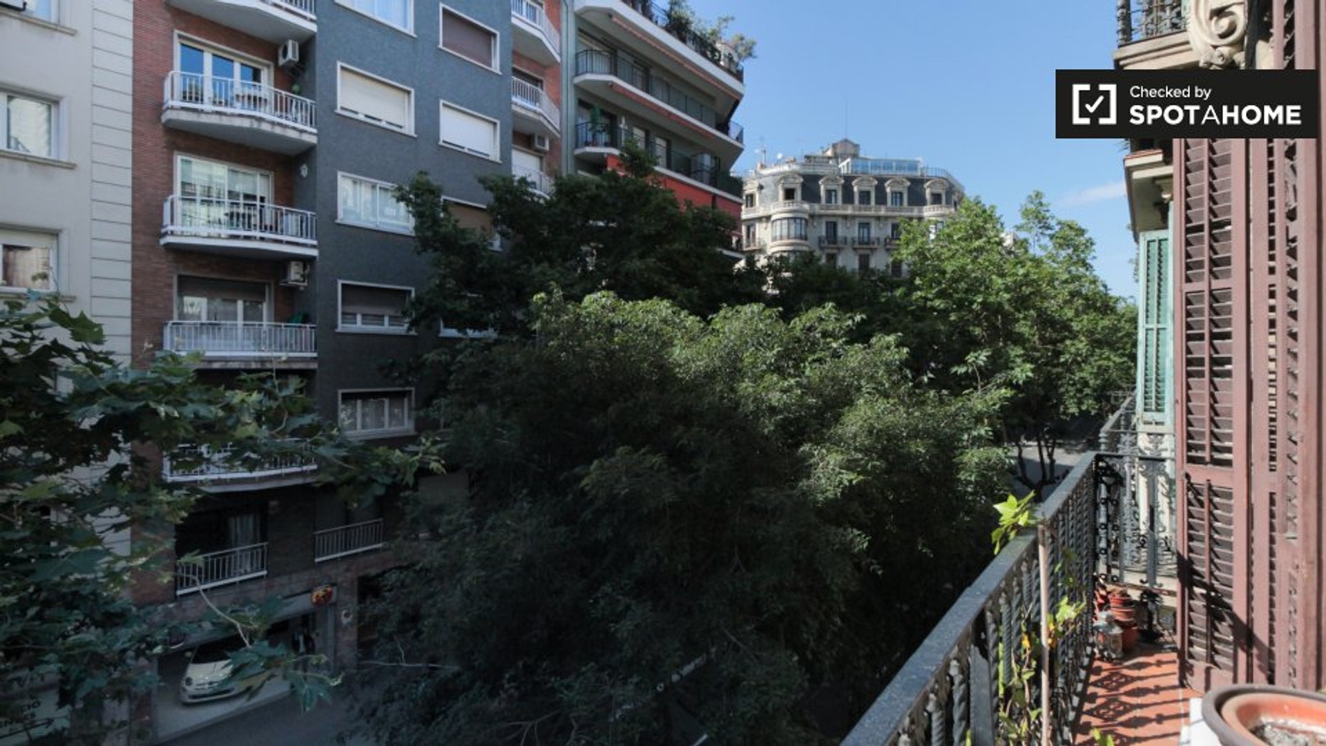 Chambre à louer dans un appartement en colocation à Barcelone