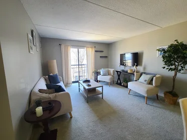 整租 在住宅内 在 100, Ocean View Dr., Unit 401, Dorchester, Boston, MA, 02125, 15的图像1