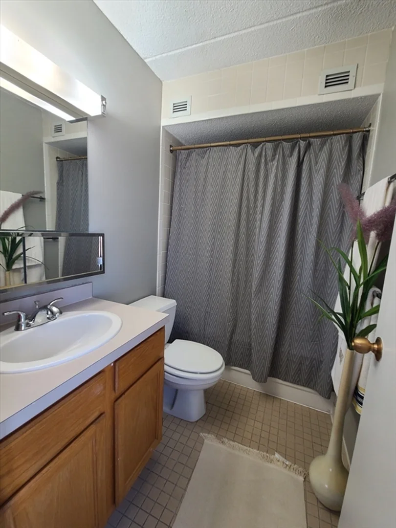 100, Ocean View Dr., Unit 401, Dorchester, Boston, MA, 02125