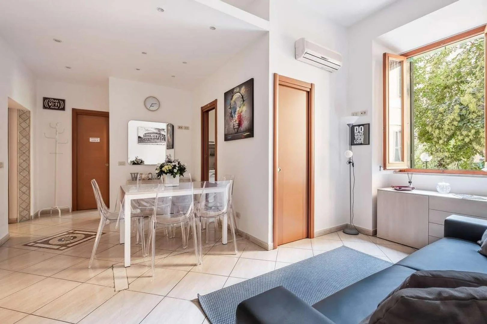 Via Francesco Caracciolo