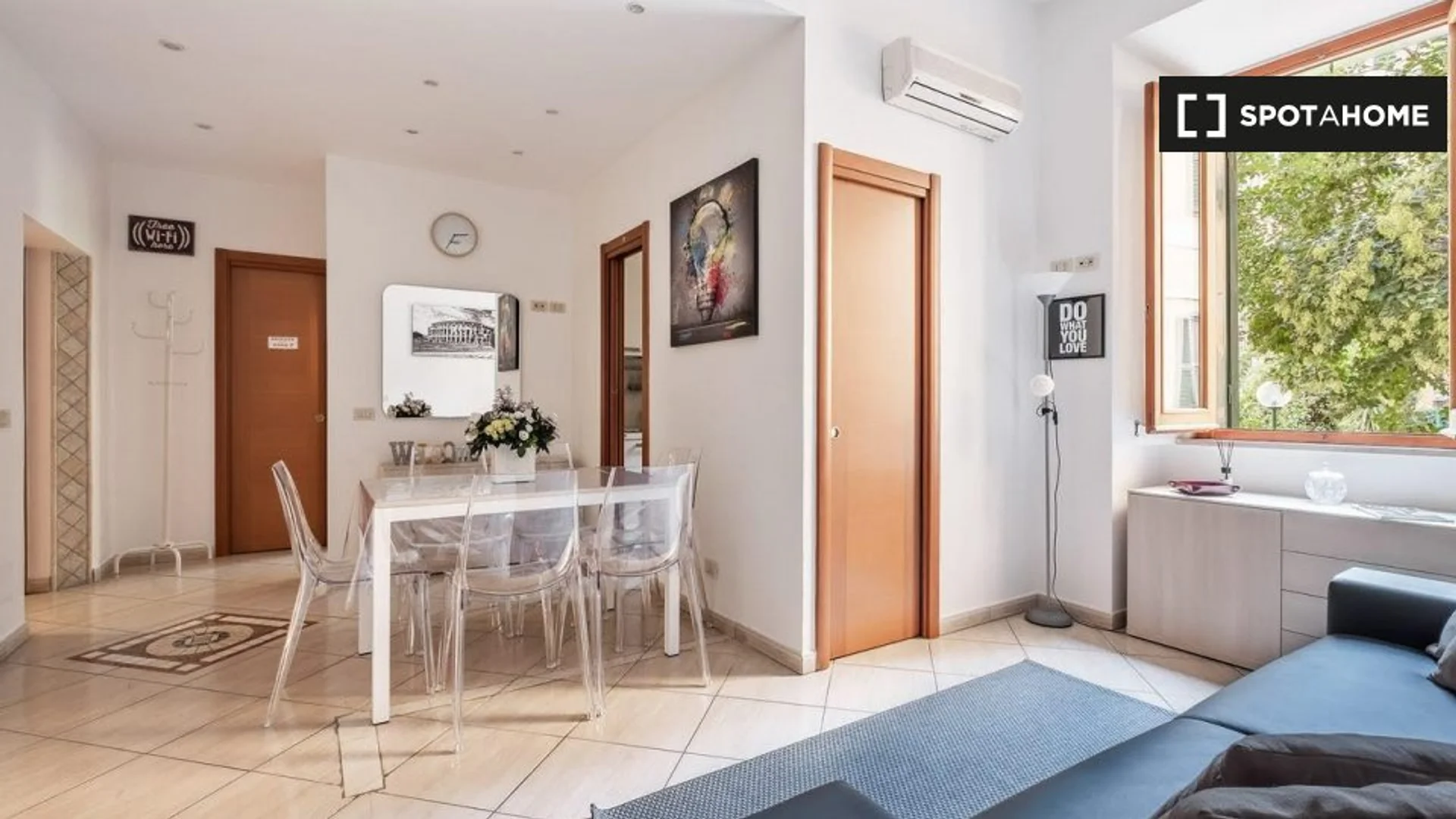 Via Francesco Caracciolo