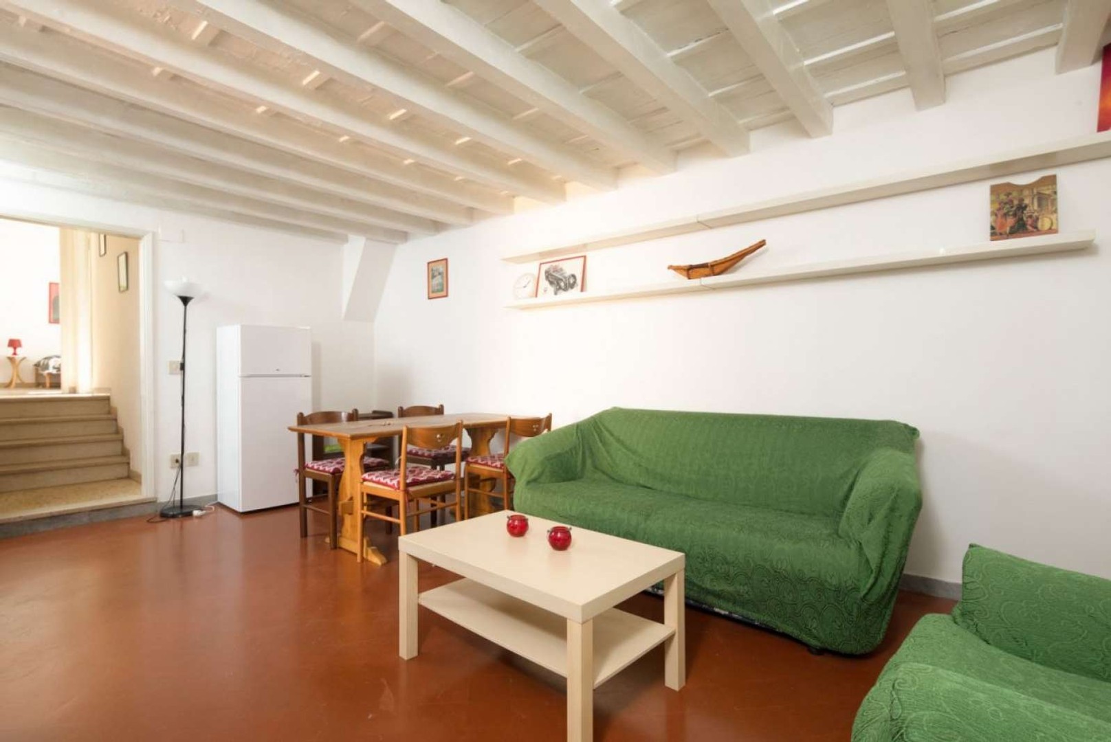 Two bedroom accommodation in firenze