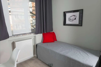 Quarto para alugar num apartamento partilhado em Schaerbeek