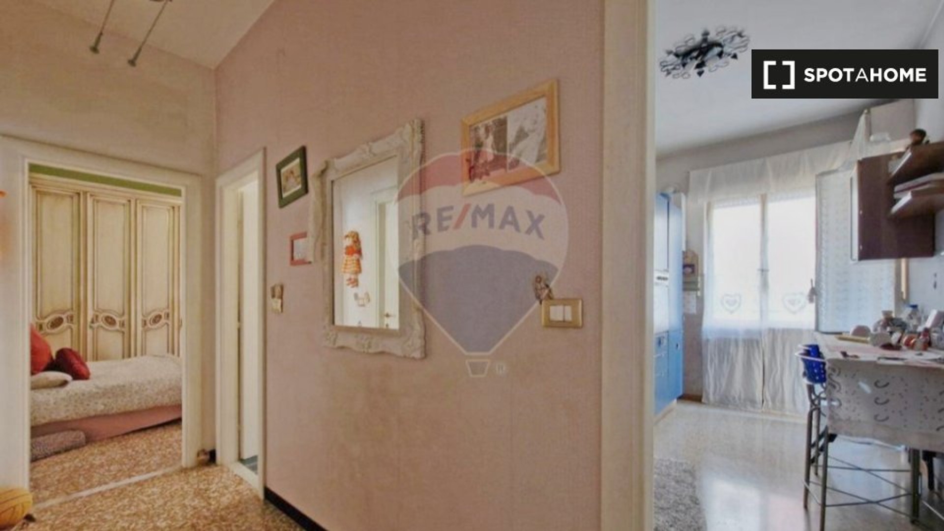Renting rooms by the month in Genoa