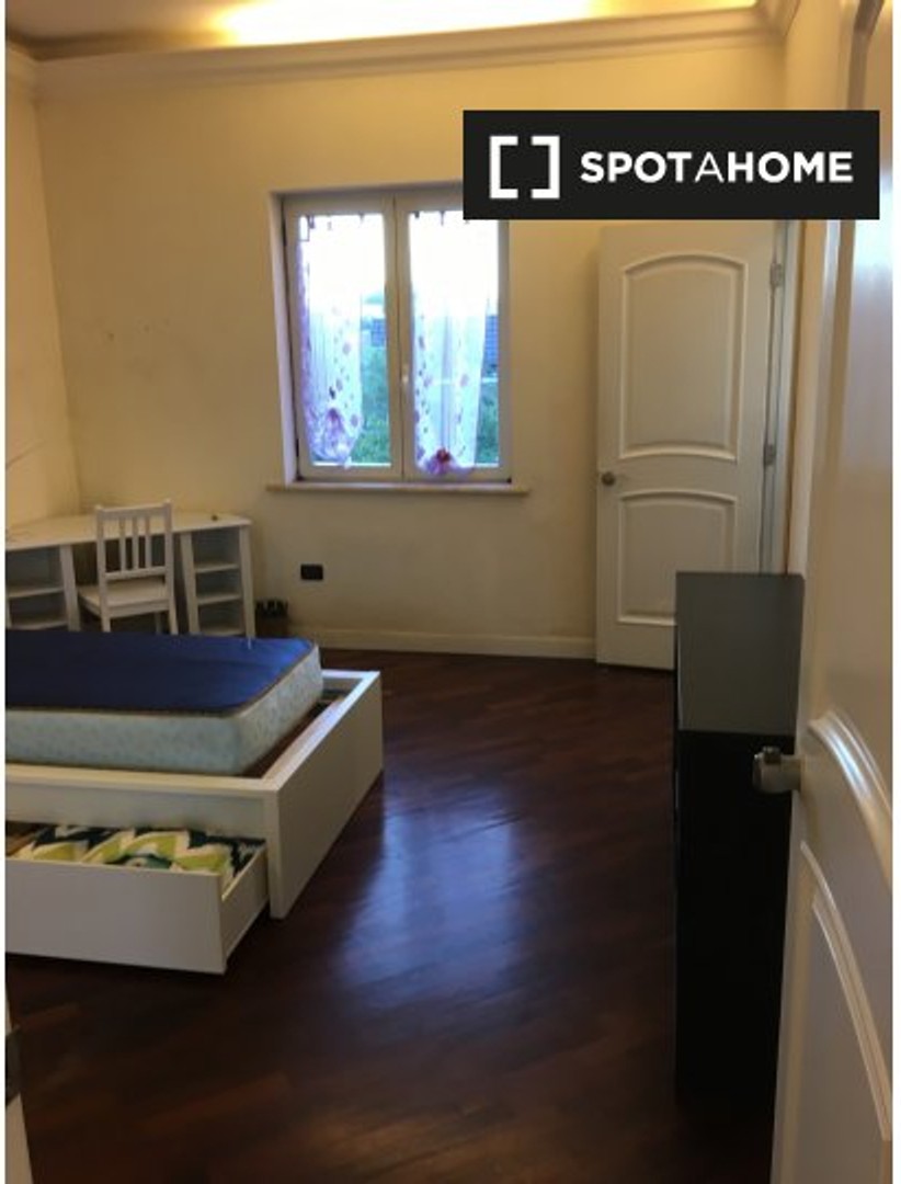 Alquiler de habitaciones por meses en Nápoles