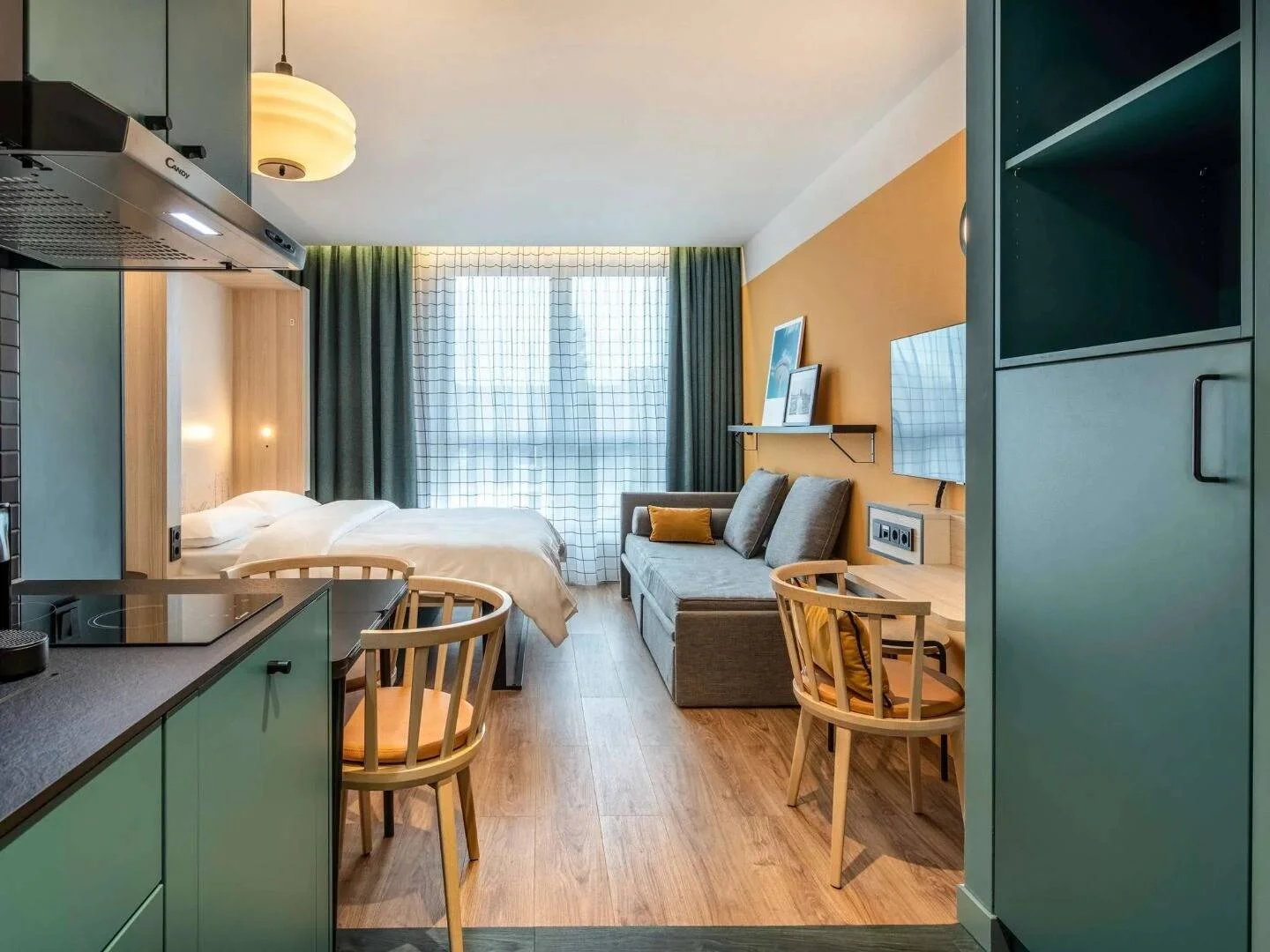 Chambre confortable pour étudiants disponible dans 