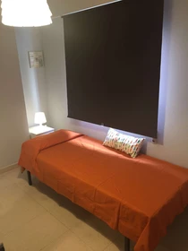 Room for rent in a shared flat in Alicante-alacant