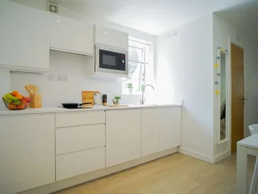 Appartamento intero in residence in 1 Orme Rd, Newcastle-under-Lyme, Newcastle ST5 2FB, United Kingdom     , immagine 12 di 28