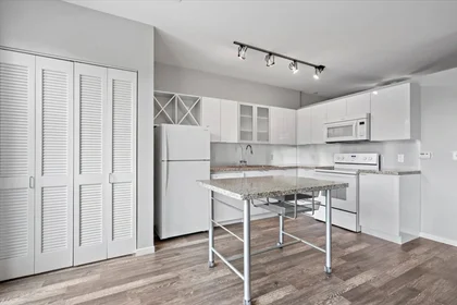 Studio in residence at 2626 South Tunnel Blvd, Pittsburgh, PA 15203, United States, image 18 of 49