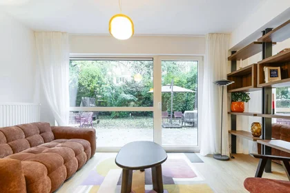 Studio at Rue des Palmiers, image 5 of 13