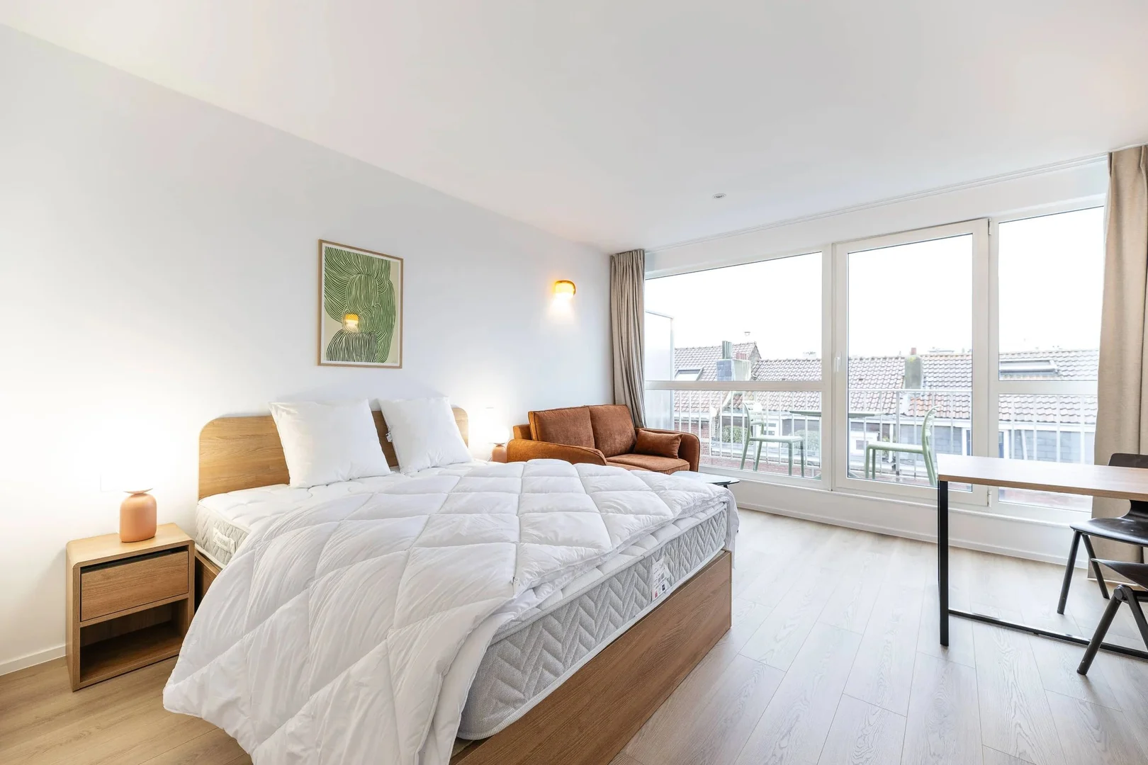 Convenient studio apartment for student living in 