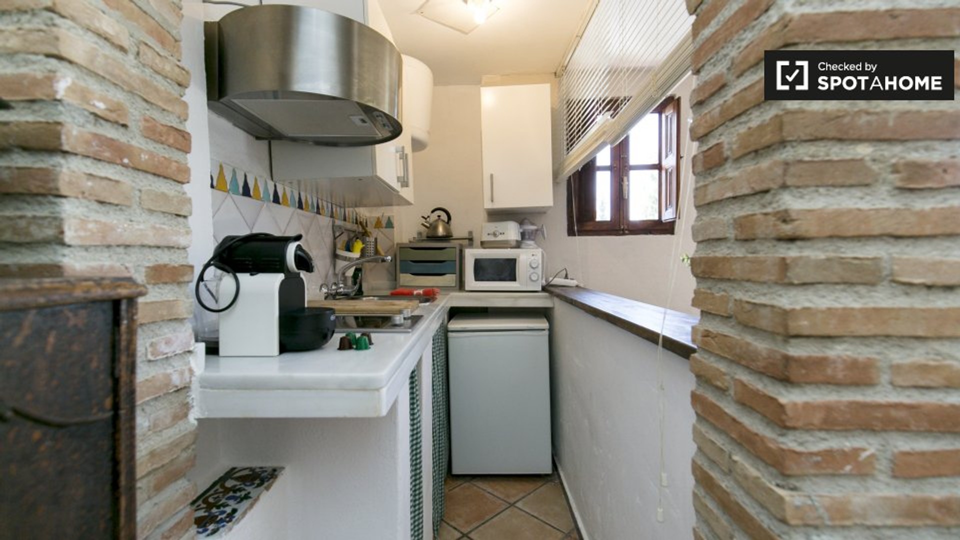 Moderne und helle Wohnung in Granada