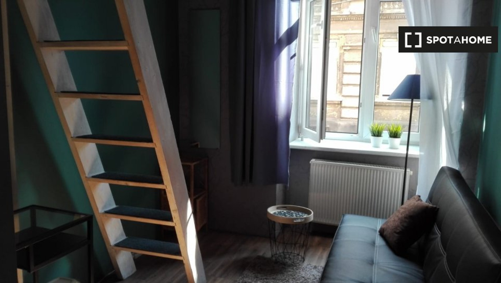Very bright studio for rent in Krakow