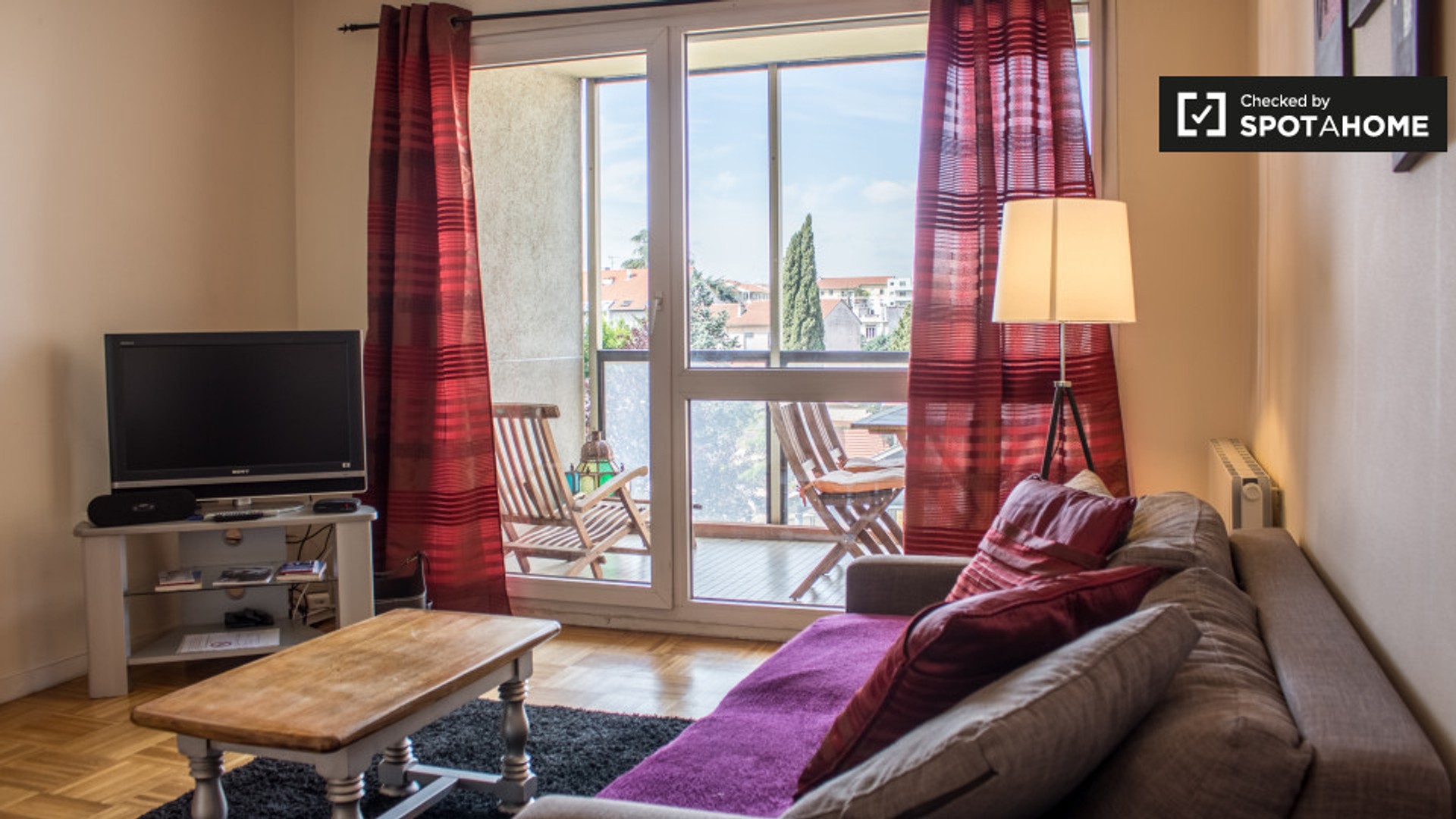 Alojamiento con 3 habitaciones en Lyon