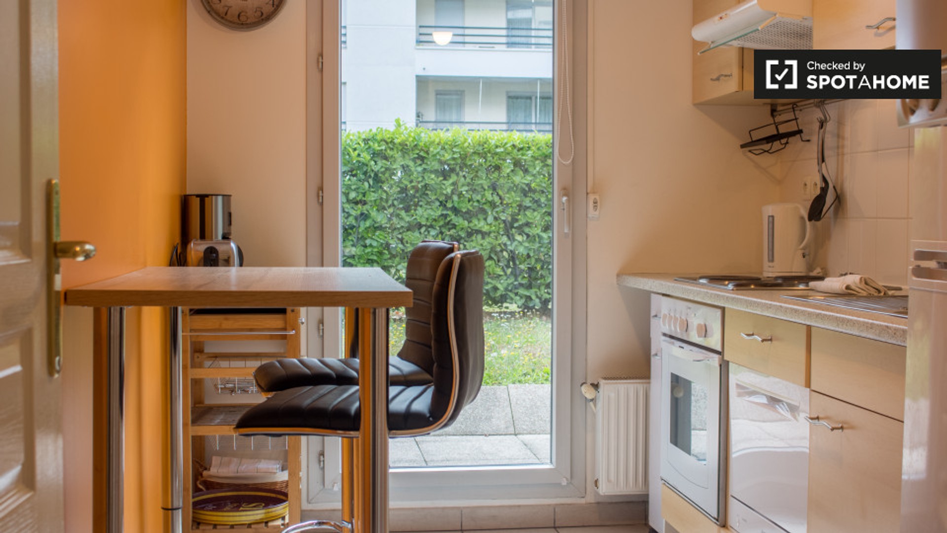 Accommodation with 3 bedrooms in Lyon