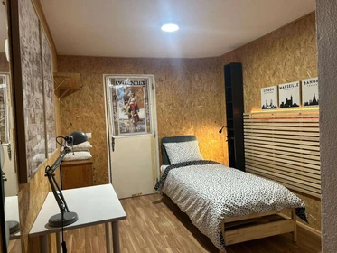 Private room at Av. Infante Dom Henrique, 2775 Parede, Portugal, image 1 of 19