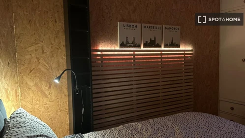 Private room at Av. Infante Dom Henrique, 2775 Parede, Portugal, image 15 of 19