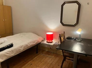 Quarto privado em Rua Artur Lamas, imagem 1 de 10