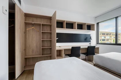 Paylaşımlı oda konumu Calle de Iturrama, Iturrama, 2 10 görüntüsü
