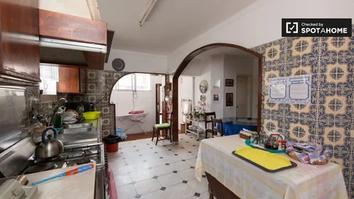 Habitación privada en Av. Infante Dom Henrique, 2775 Parede, Portugal, imagen 19 de 19
