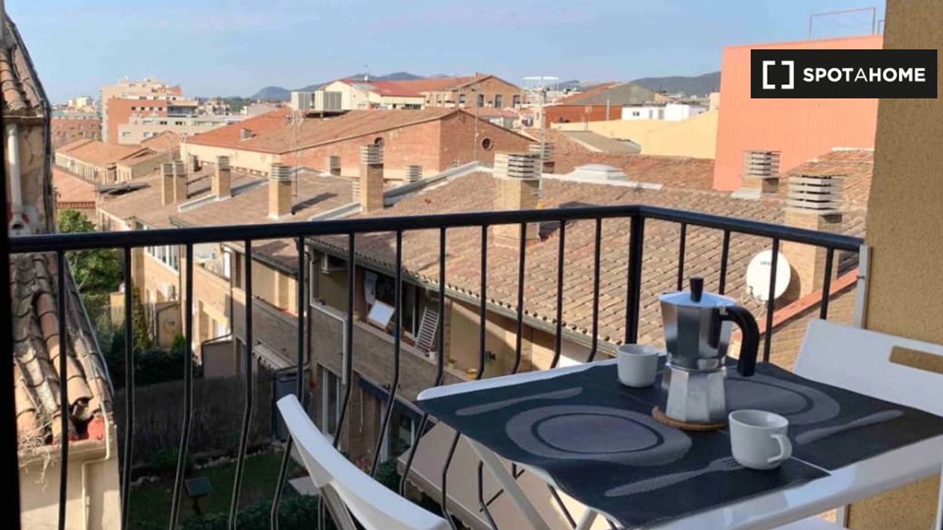 Entire fully furnished flat in Terrassa