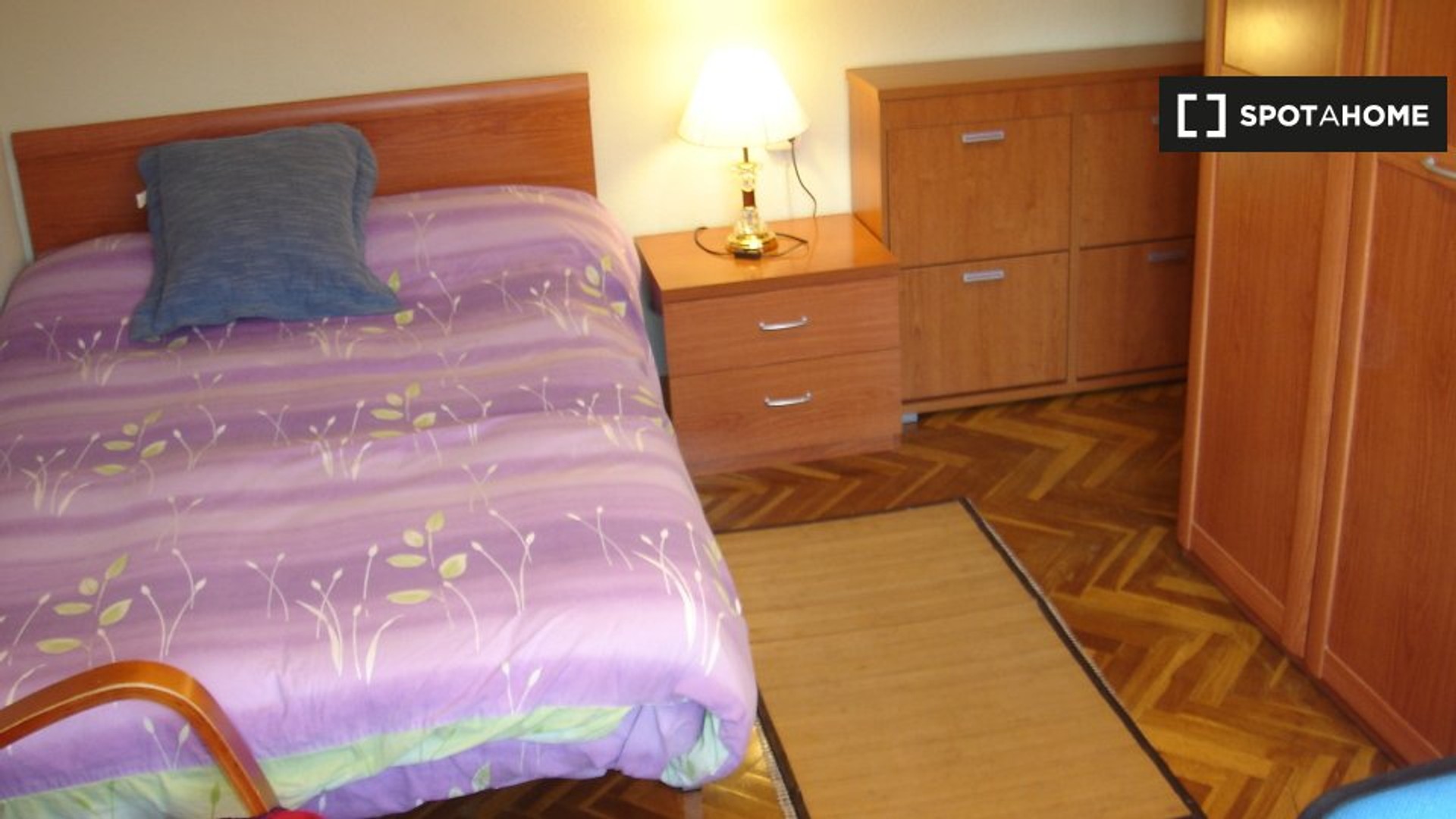 Pokój do wynajęcia z podwójnym łóżkiem w Salamanca