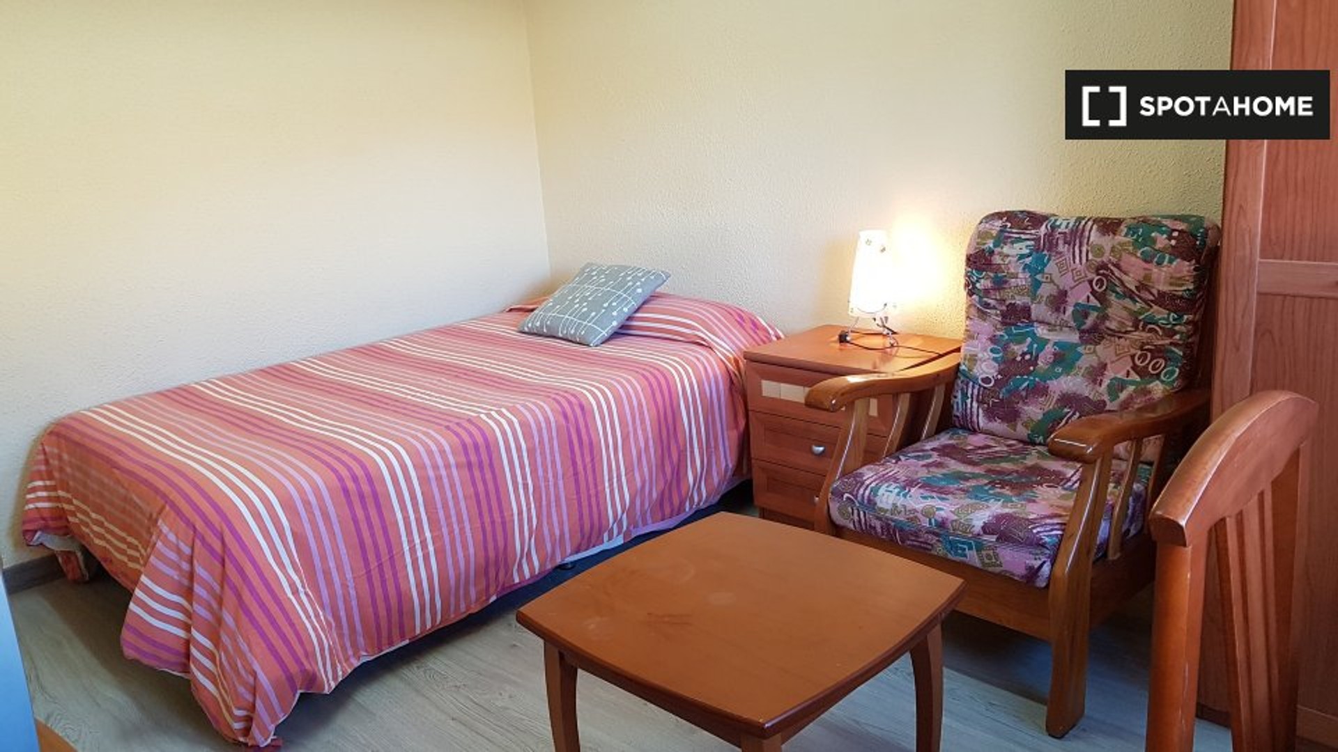 Habitación en alquiler con cama doble Salamanca