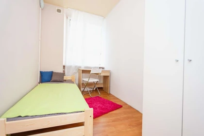 Cheap private room in Warszawa