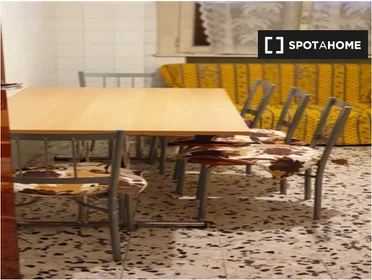 Stanza privata in Via Monsignor Celestino Endrici, immagine 13 di 18