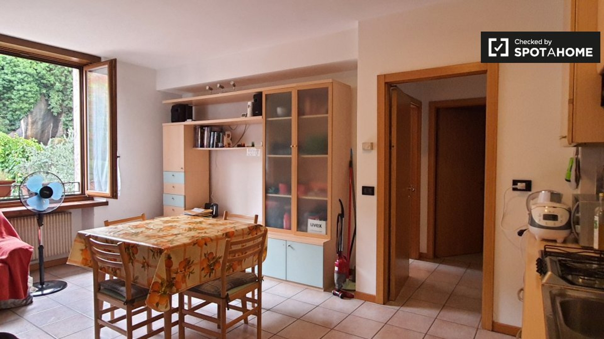 Entire fully furnished flat in Trento
