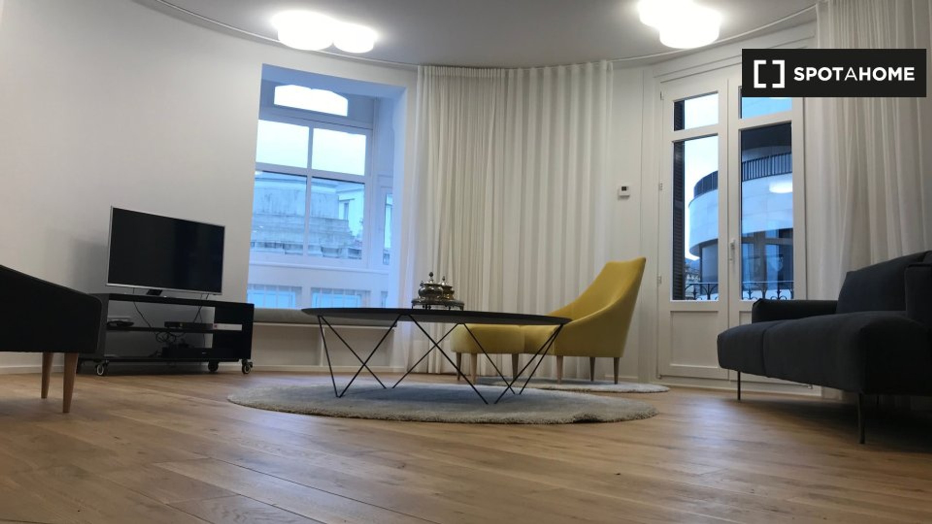 Moderne und helle Wohnung in Bilbao