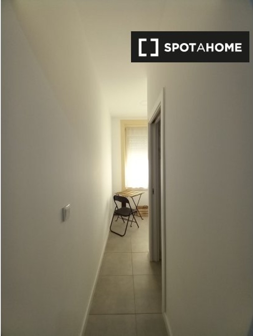 Habitación privada muy luminosa en Coimbra