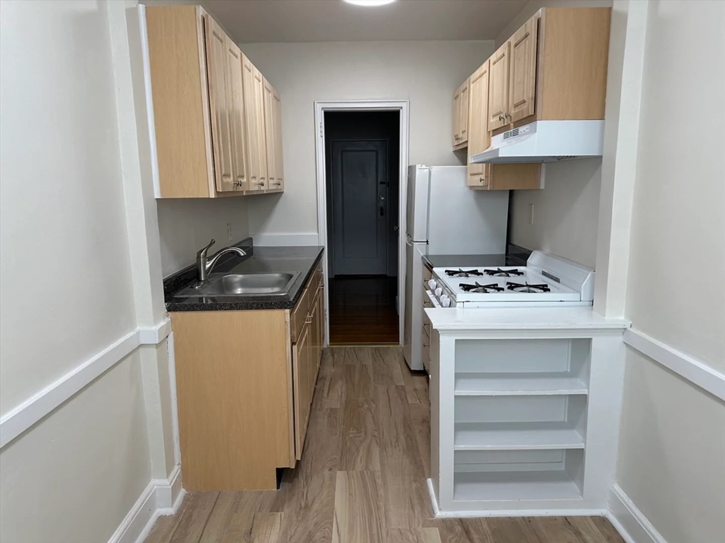 24, Concord Ave., Unit 111, Harvard Square, Cambridge, MA, 02138