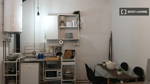 Studio à Pl. de la Corredera, image 9 de 19