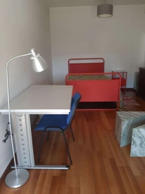 Renting rooms by the month in Coimbra