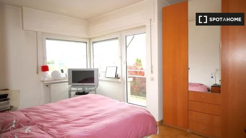 Quarto privado em Rue de Strassen, imagem 17 de 18