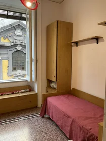 Quarto privado em Via Carminiello Al Mercato, imagem 1 de 10