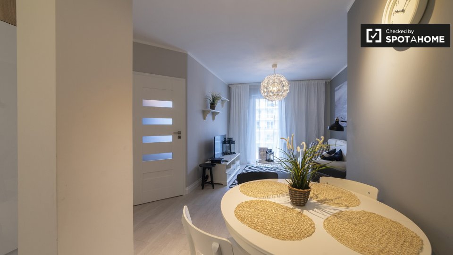 Appartement moderne et lumineux à Gdańsk