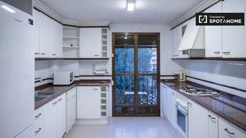 Prywatny pokój Plaça del Poeta Vicente Gaos, obraz 9 19