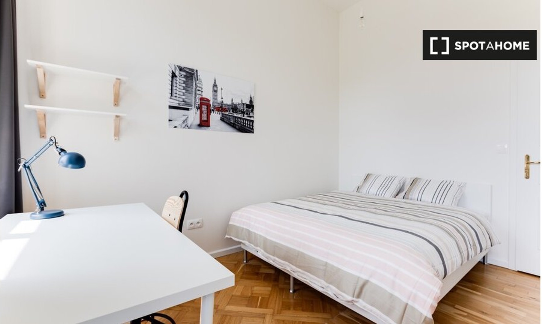 Pokój do wynajęcia we wspólnym mieszkaniu w Praga