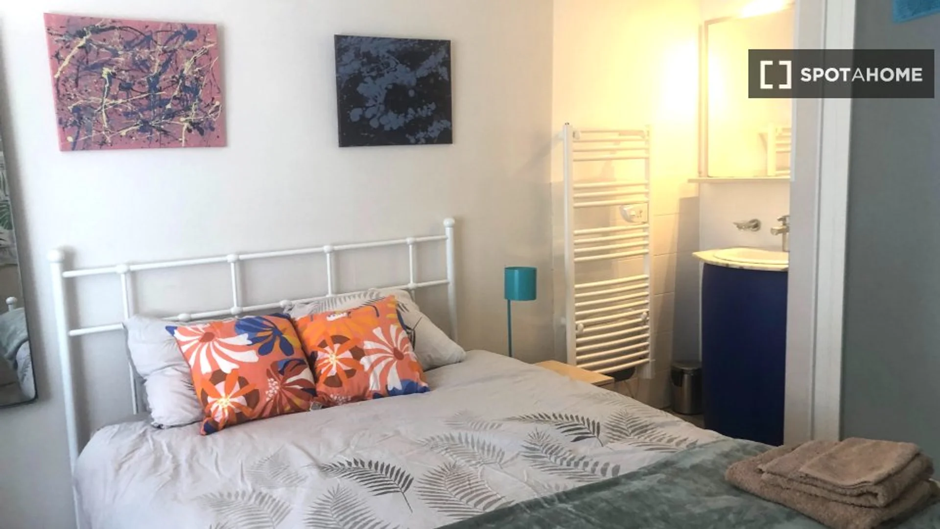 Quarto acolhedor para estudantes disponível em 