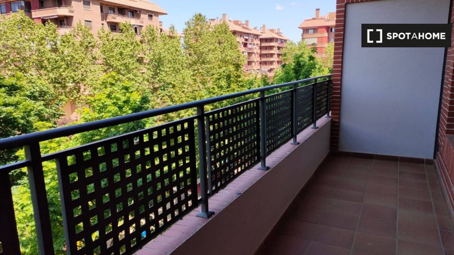 W pełni umeblowane mieszkanie w Alcalá De Henares