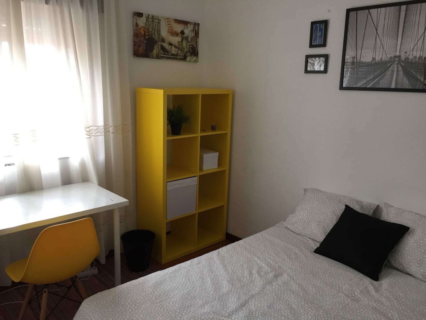 Renting rooms by the month in Santiago De Compostela
